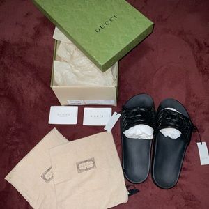 Mens Black Gucci slides (size 11)